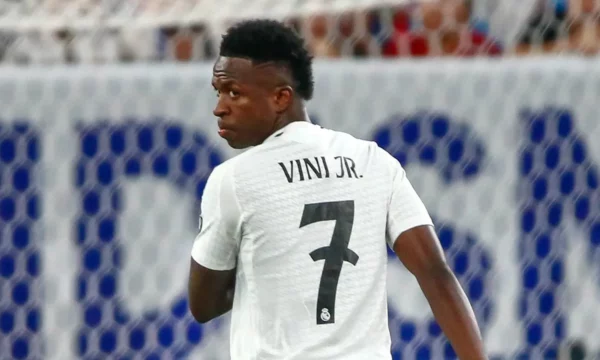 Arsenali synon Vinicius Junior me ofertë rekord në merkato