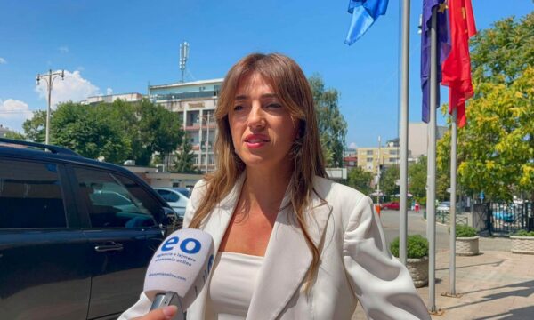 Veza në Kuvend: Kurti dhe Kadriaj në një debat të pazakontë politik