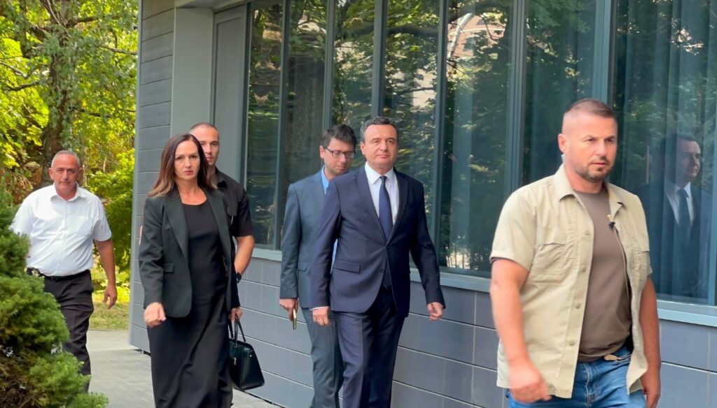Kurti kërkon garanci nga Abdixhiku për të gjitha votat e deputetëve të LDK-së në negociatat për presidentin.