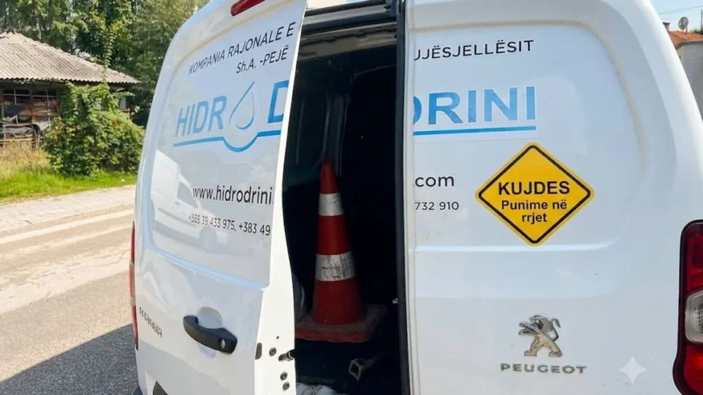 Ndërprerje e planifikuar e ujit në disa zona të Pejës për shkak të riparimeve urgjente