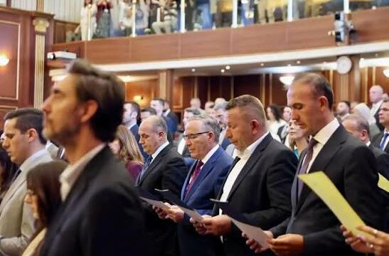 PDK kërkon me urgjencë vazhdimin e seancës konstituive nga kryesuesi Dehari