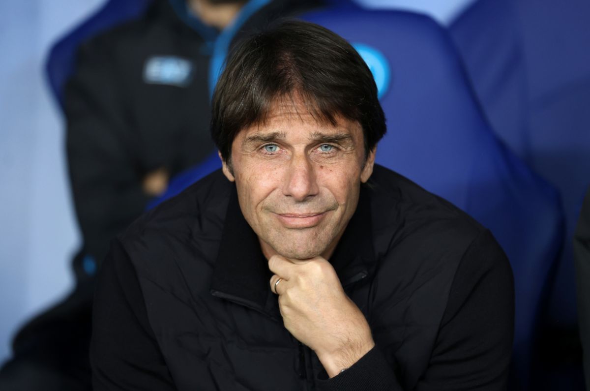 Antonio Conte konfirmon largimin nga Napoli dhe lë të hapur të ardhmen e tij