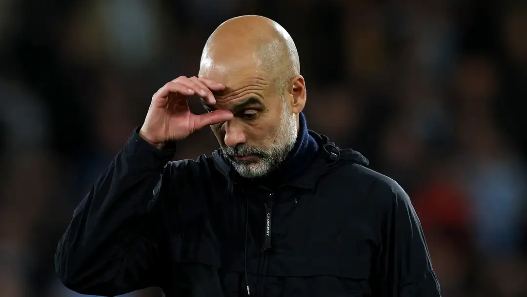 Manchester City ndalon gazetarët të bëjnë pyetje për largimin e Pep Guardiolës.