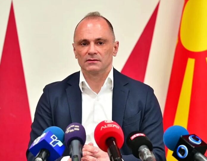 Rrjeti i fshehtë politik dhe financiar mes Orbanit, Vuçiçit dhe Mickoskit