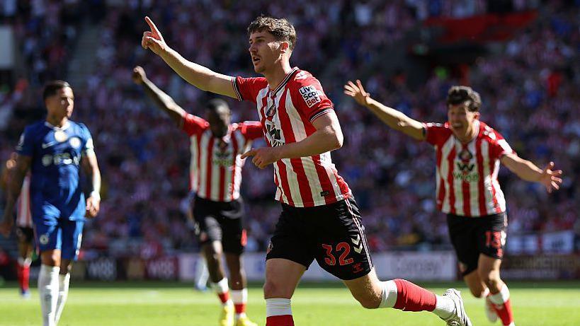 Sunderland trondit Chelsean dhe siguron Evropën pas 51 vjetësh