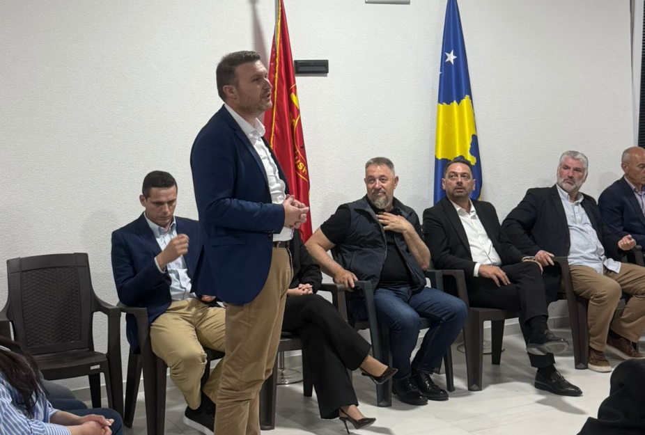 Besim Hoxha në Burojën e Hashim Thaçit: Një vizitë e mbushur me emocione dhe përkushtim