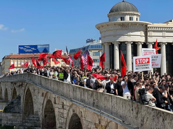 OVL UÇK mbështet fuqishëm protestën e studentëve shqiptarë në Maqedoninë e Veriut