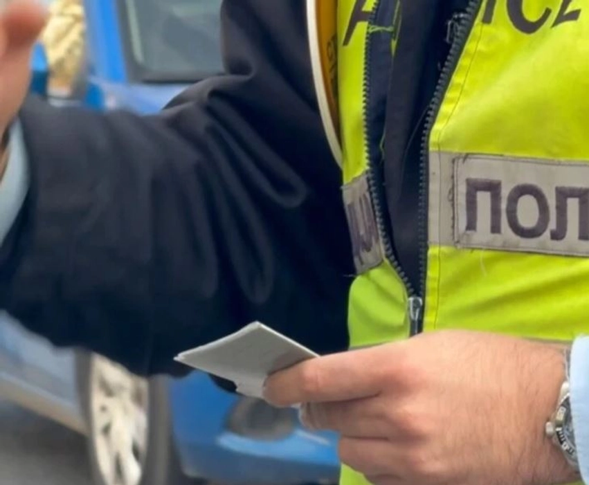 Ministria e Brendshme ndërpreu kontratën me kompaninë serbe “Pamitex Team” për uniformat policore njëngjyrëshe për shkak të cilësisë së dobët dhe do të aktivizojë garancinë bankare.