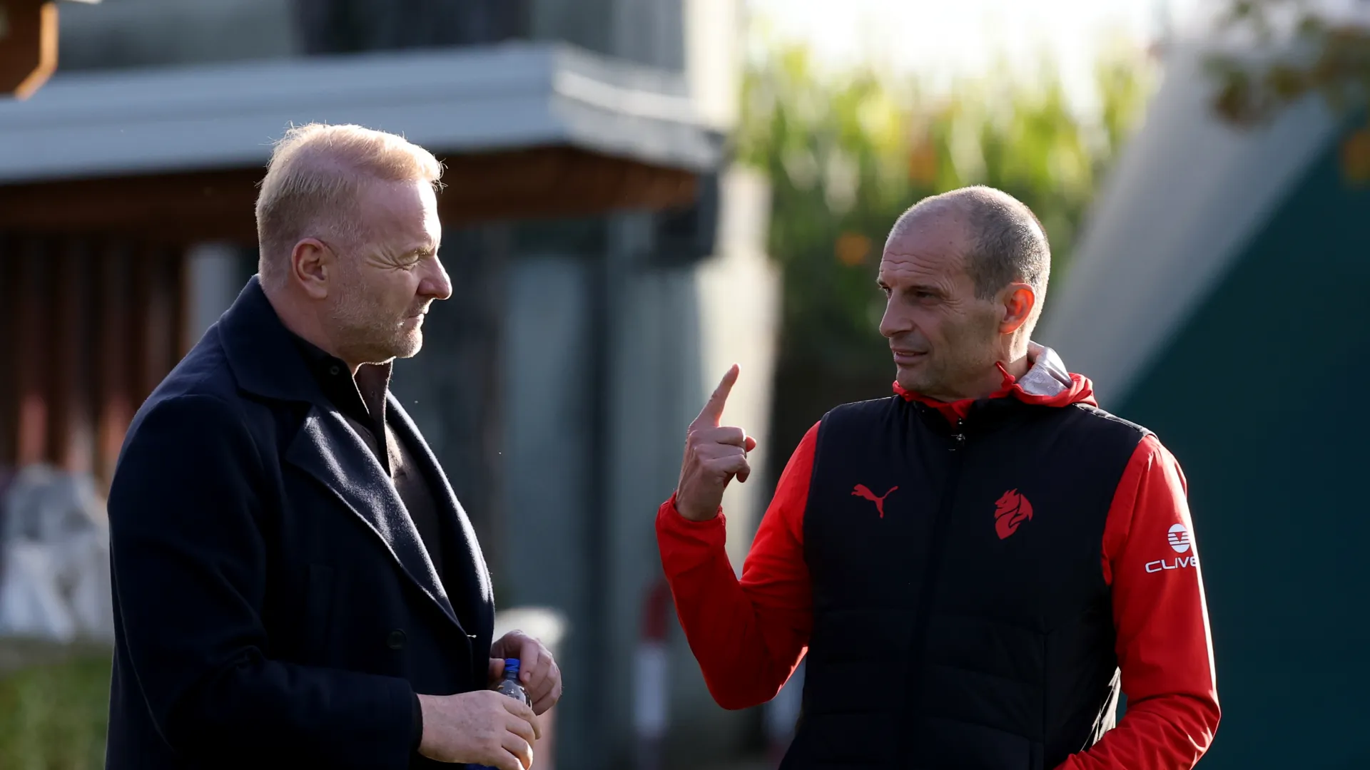 Milani ka shkarkuar trajnerin Massimiliano Allegri, drejtorin sportiv Igli Tare, CEO-n Giorgio Furlani dhe drejtorin teknik Geoffrey Moncada pas dështimit për t'u kualifikuar në Ligën e Kampionëve.