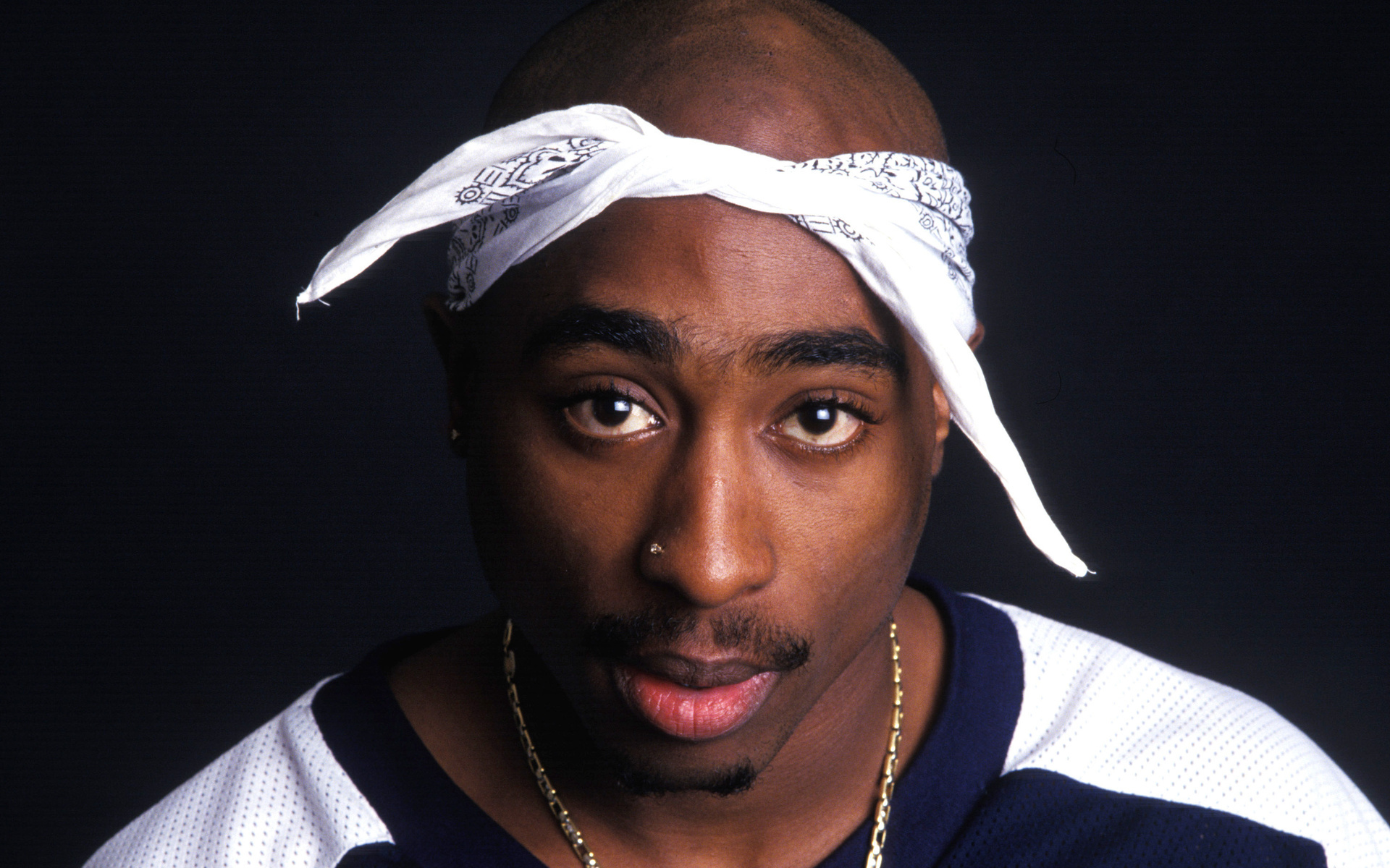 Dëshmi të reja zbulojnë detaje të fshehura mbi vrasjen e Tupac Shakur