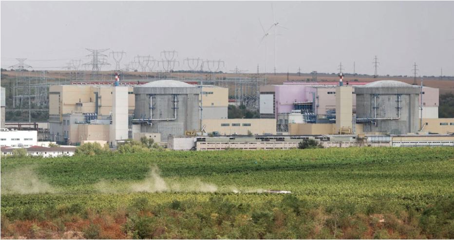 Nuclearelectrica ka nisur shkëputjen nga rrjeti të reaktorit të fundit aktiv në centralin bërthamor të Cernavodës për shkak të nivelit rekord të ulët të ujit në lumin Danub.
