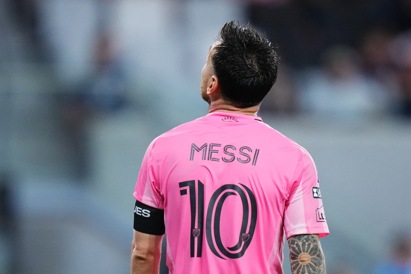 Rikthimi emocionues i Messit në fushë pas humbjes së babait dhe eliminimi i Inter Miamit
