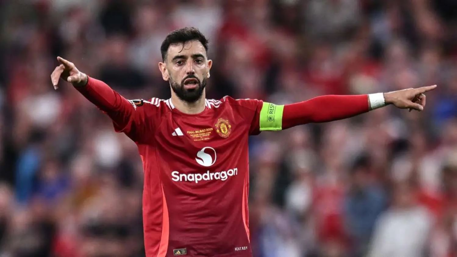Fernandes në mes të ofertave, Manchester United në dilemë për të ardhmen e kapitenit