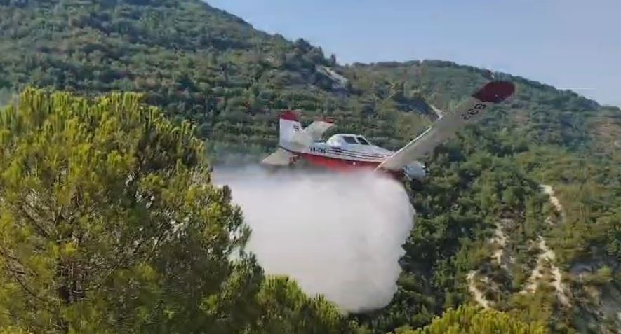 Flakët në Mallakastër kërcënojnë banesat e fshatit Ngraçan