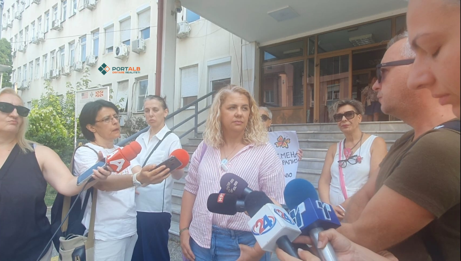 Pacientët onkologjikë në protestë për mungesën e terapisë në Klinikën e Onkologjisë