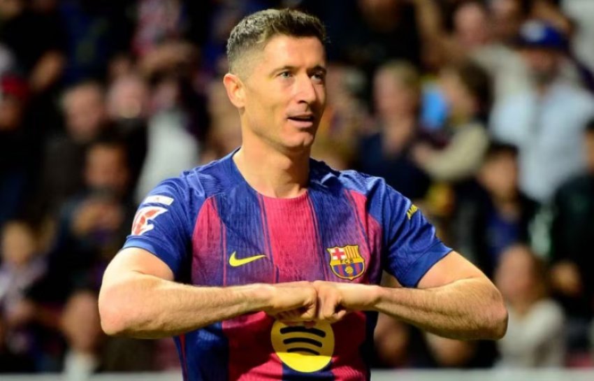 Lewandowski në kryqëzimin e transferimeve: Juventus, Milan apo rinovim me Barcelonën?