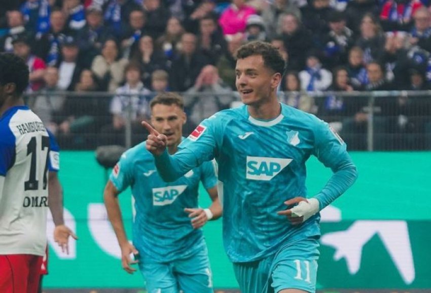 Fisnik Asllani shkëlqen me golin e tij të dhjetë në Bundesligë ndaj Hamburgut