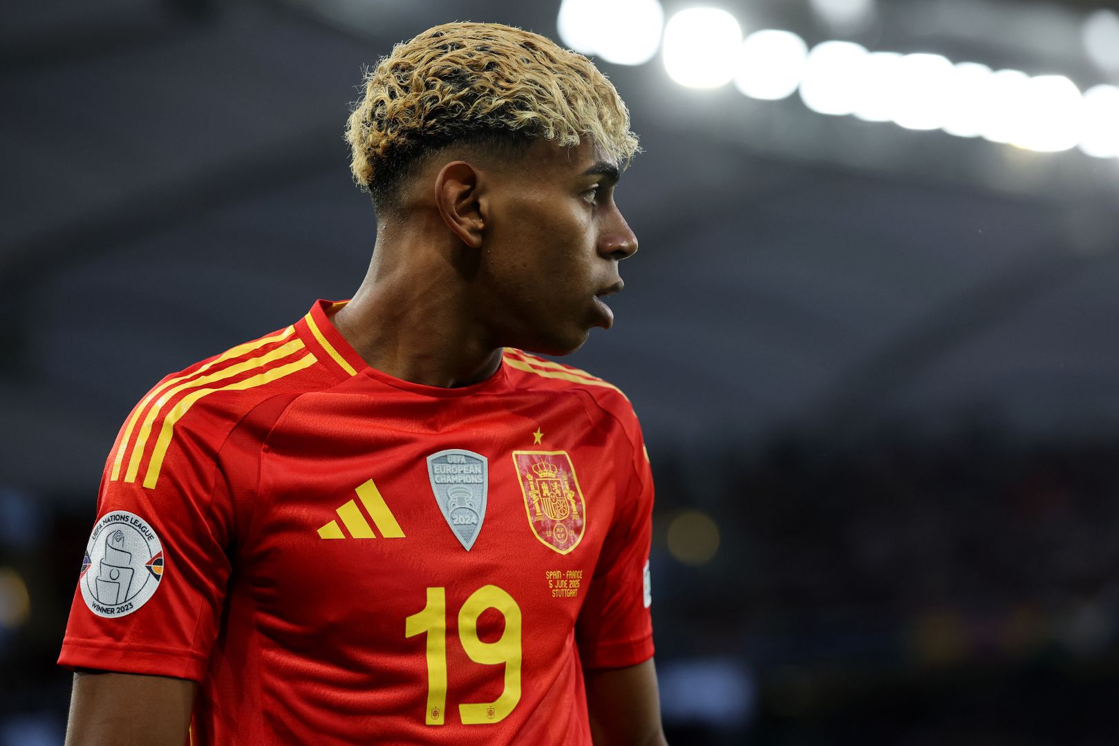 Lamine Yamal është shpallur futbollisti i muajit prill në La Liga, duke mposhtur Vedat Muriqin.