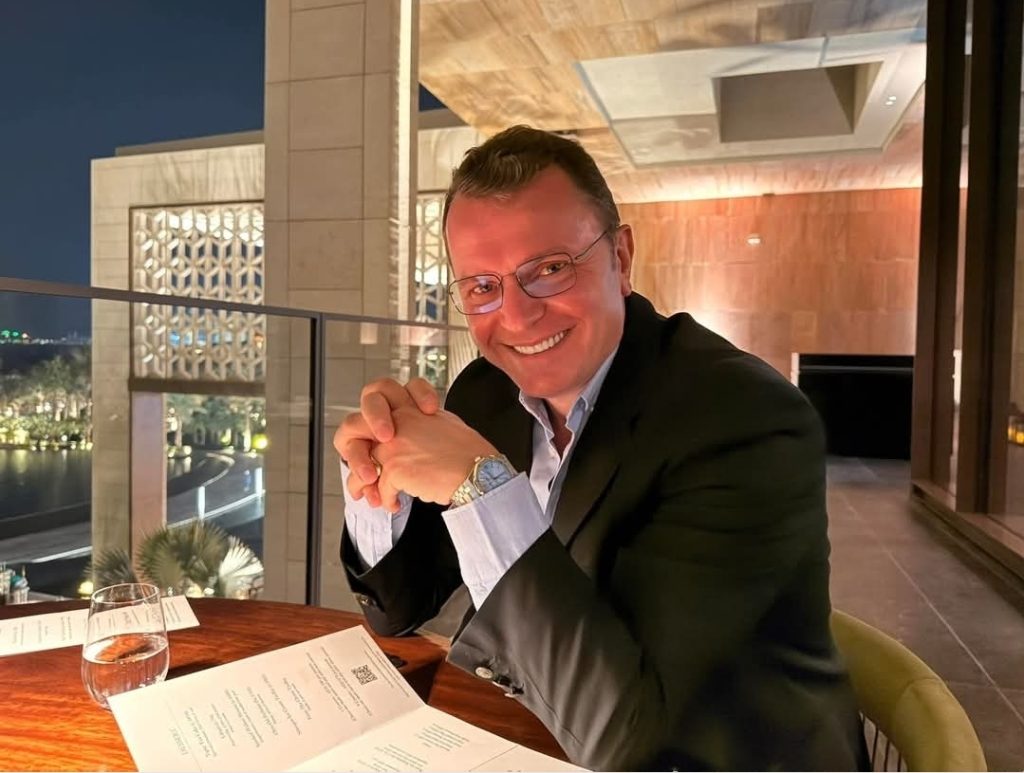 Emanuel Bajra sqaron origjinën dhe transparencën e pasurisë së tij prej 140 milionë euro