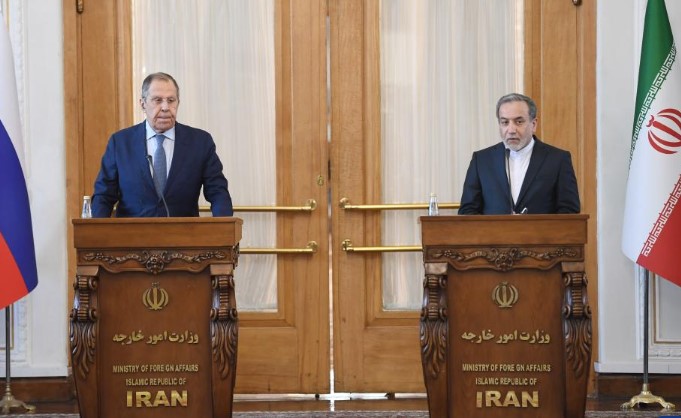 Lavrov dhe Araghchi diskutojnë për armëpushimin dhe sigurinë në Ngushticën e Hormuzit