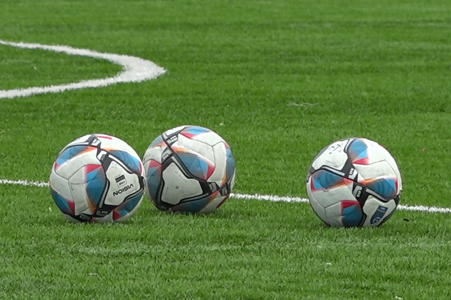 Superliga e Kosovës: Derbi i nxehtë dhe duele vendimtare në xhiron e fundit